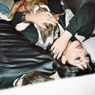 Sleigh Bells: Main Image